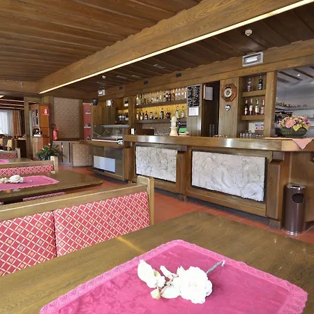 酒店 Hotel Centrale 3*