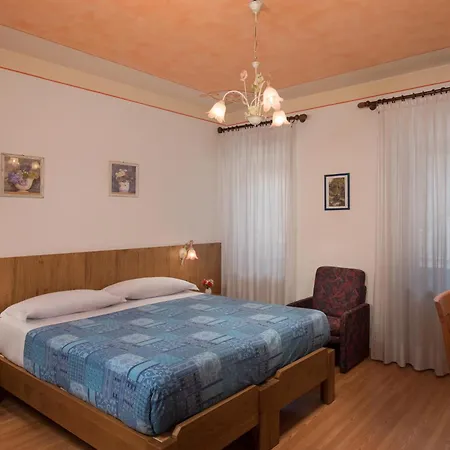 מלון Hotel Centrale