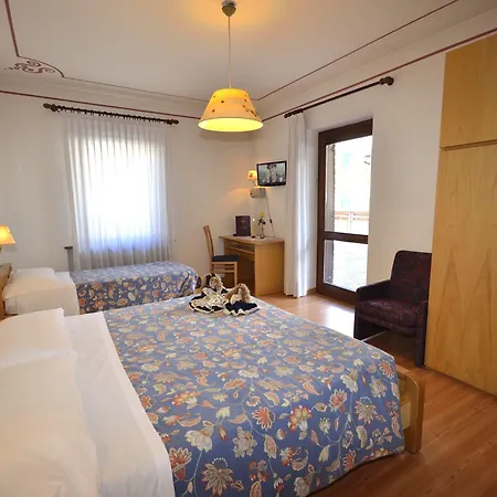 Hotel Centrale Отель 3*