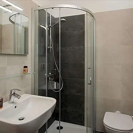Hotel Centrale 3* 알레게